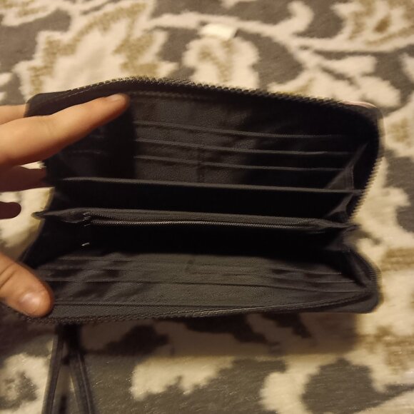 XOXO wallet - Picture 2 of 4